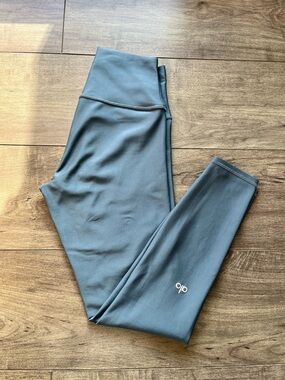 Alo Yoga air lift High-Waist Leggings in Slate Blue